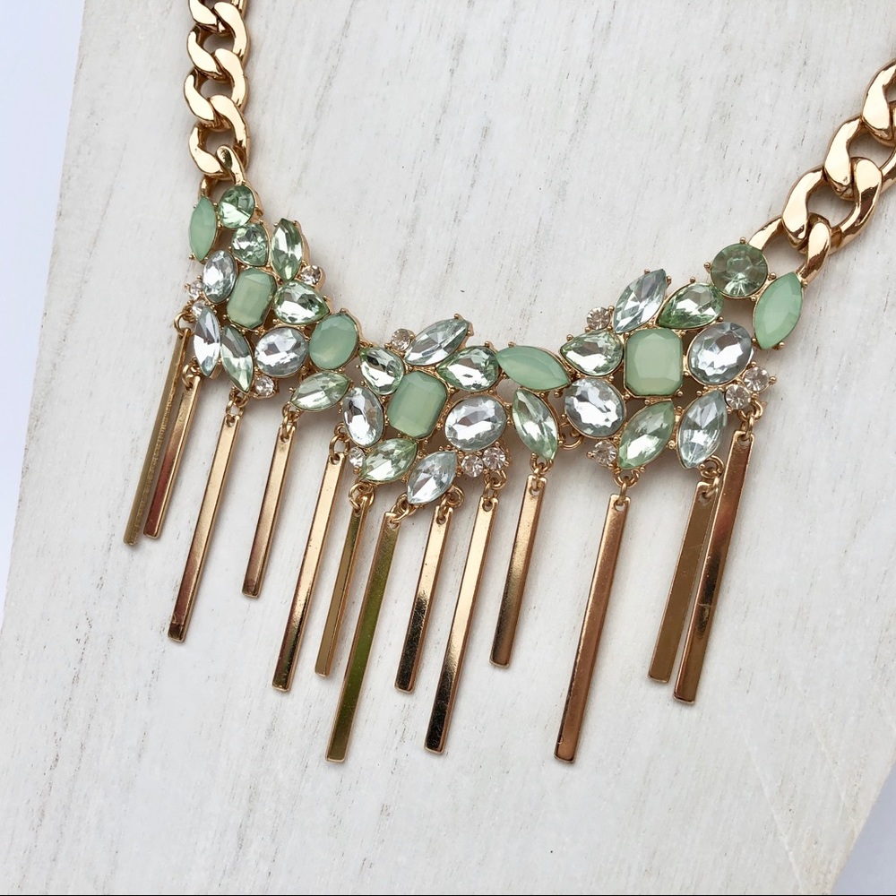 Pale Green Rhinestone Gold Dangle Bib Necklace - Picture 4 of 8